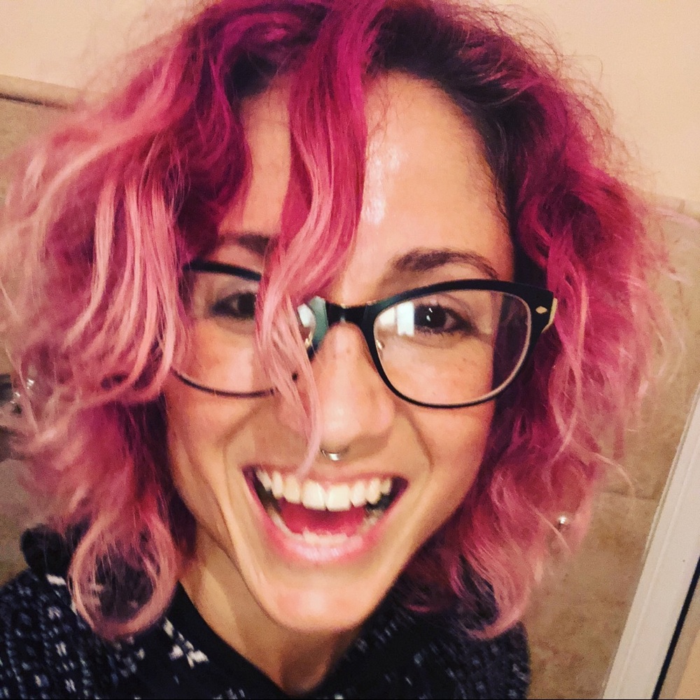 Meet your Posher, Rebeca